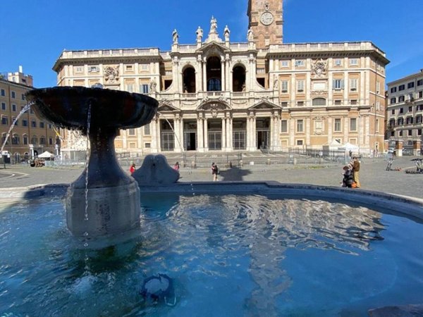 appartamento in vendita a Roma in zona Rione Monti/Campitelli