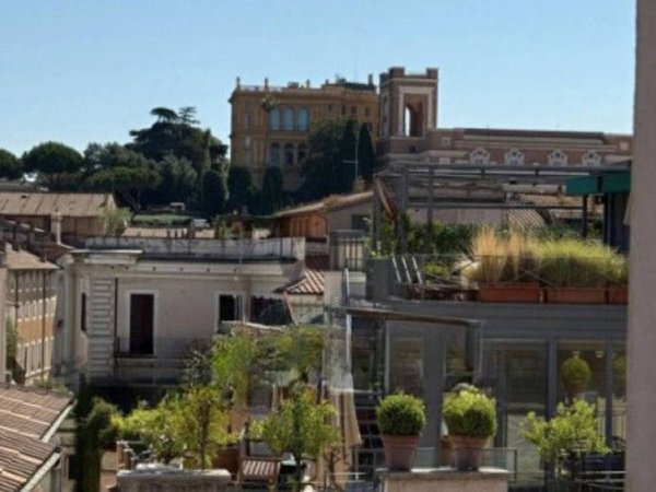 appartamento in vendita a Roma in zona Campo Marzio