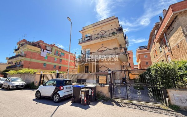 casa semindipendente in vendita a Roma in zona Ottavia