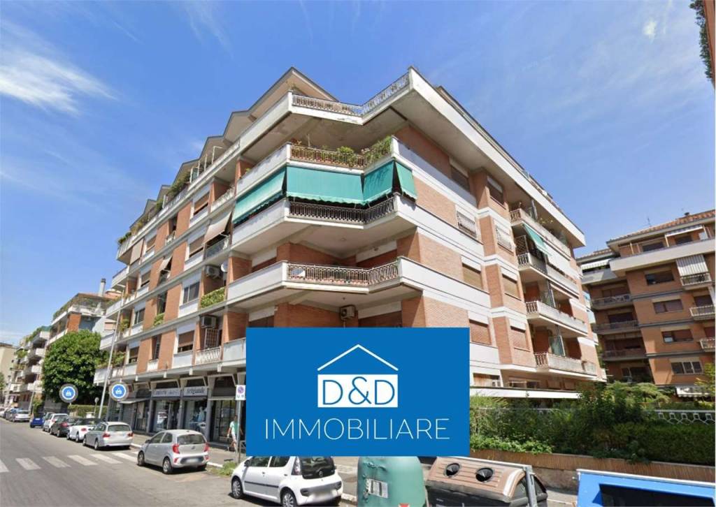 appartamento in vendita a Roma in zona Ardeatino