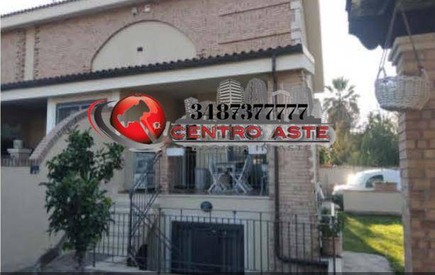 casa indipendente in vendita a Roma in zona Infernetto