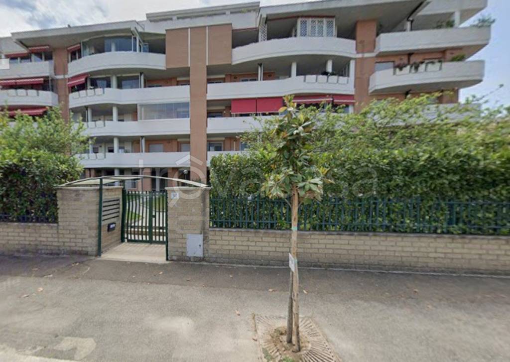 appartamento in vendita a Roma in zona Mezzocammino