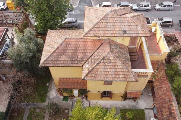 casa indipendente in vendita a Roma in zona Gianicolense