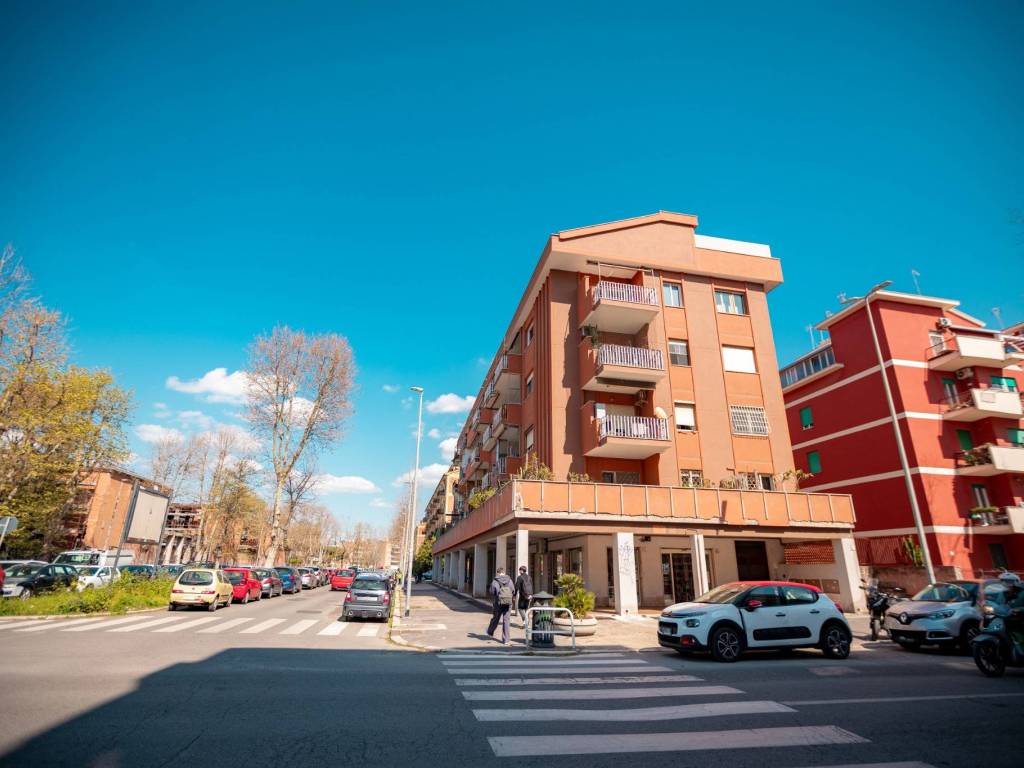 appartamento in vendita a Roma in zona Ostia