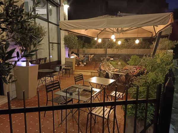 negozio in vendita a Roma in zona Portuense