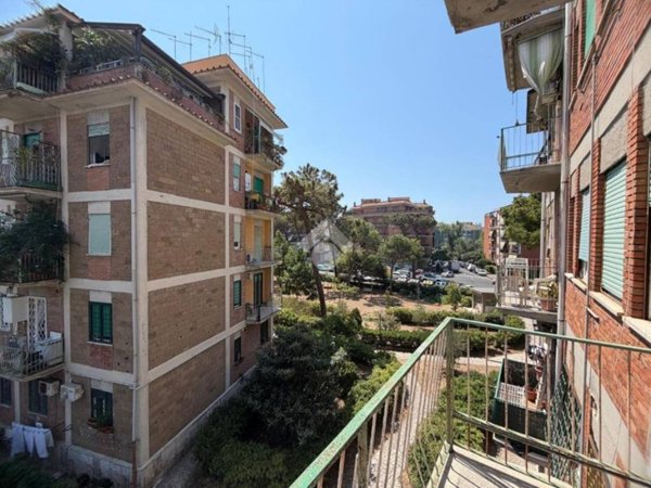 appartamento in vendita a Roma in zona Ostia