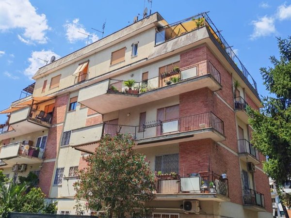 appartamento in vendita a Roma in zona Torrevecchia
