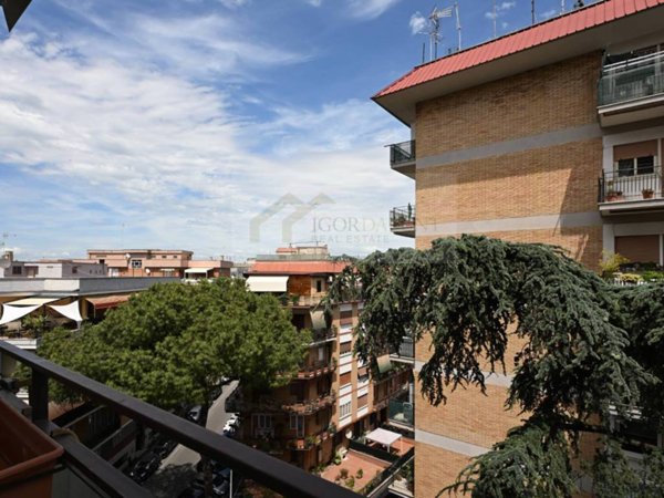 appartamento in vendita a Roma in zona Collatino