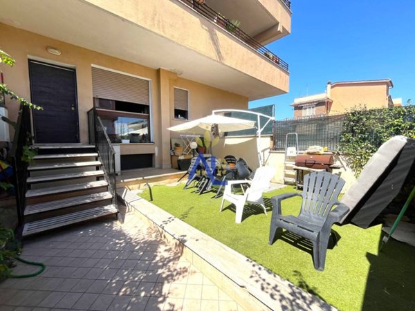appartamento in vendita a Roma in zona Finocchio