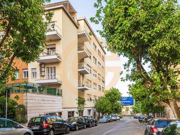 appartamento in vendita a Roma in zona Nomentano