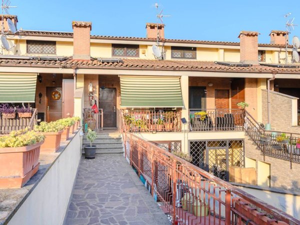 casa indipendente in vendita a Roma in zona Castelverde