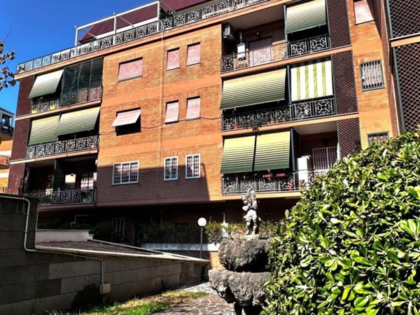 appartamento in vendita a Roma in zona Prenestino-Centocelle