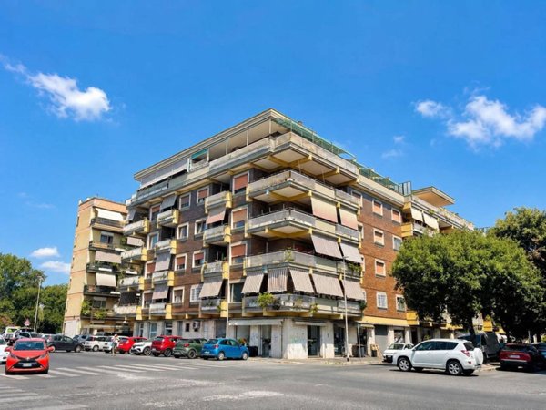 appartamento in vendita a Roma in zona Ostia