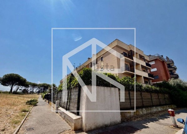 appartamento in vendita a Roma in zona Ponte di Nona