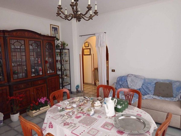 appartamento in vendita a Roma in zona Valle Santa