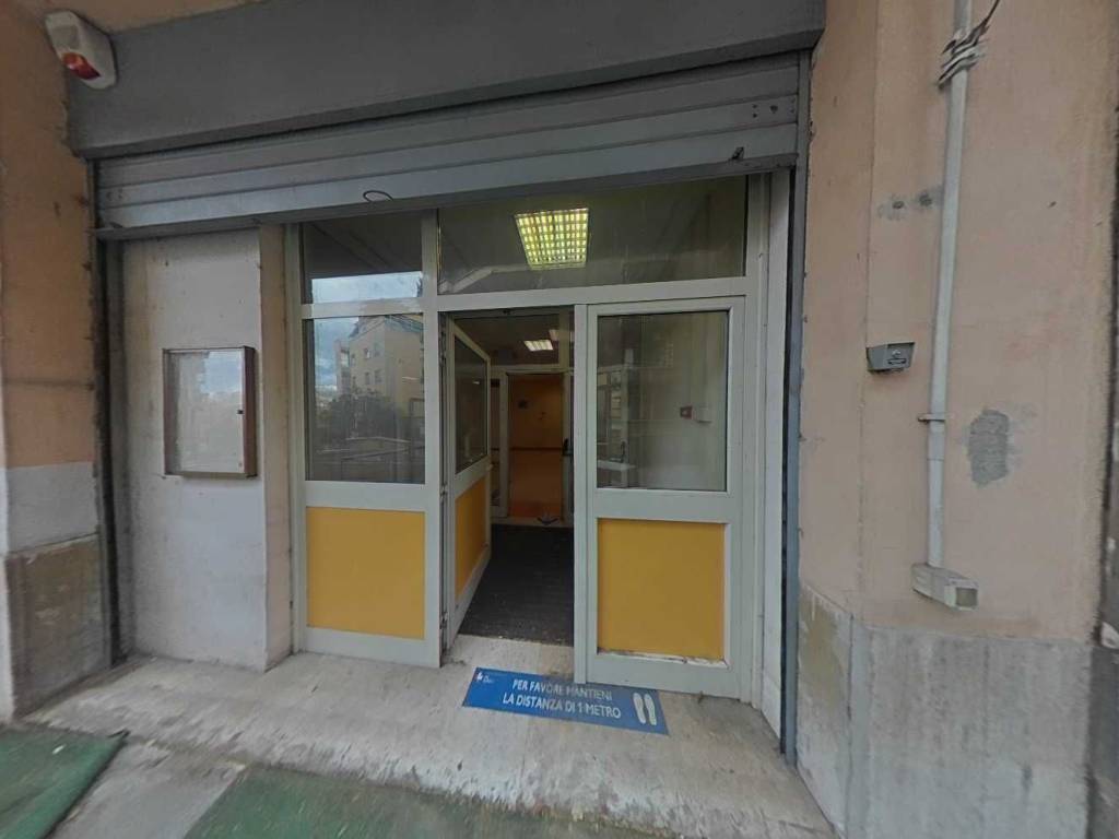 negozio in vendita a Roma in zona Salario