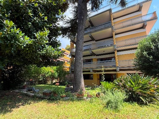 casa indipendente in vendita a Roma