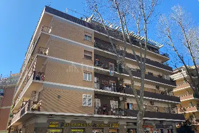 casa indipendente in vendita a Roma in zona Ostia