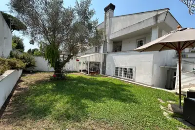 casa indipendente in vendita a Roma in zona Infernetto