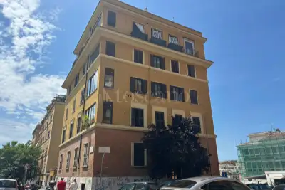 appartamento in vendita a Roma in zona Gianicolense
