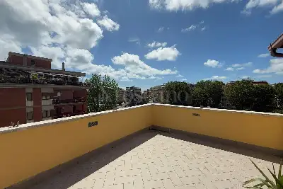 appartamento in vendita a Roma in zona Ostia