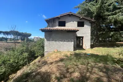 casa indipendente in vendita a Roma in zona Pantan Monastero
