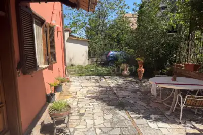 appartamento in vendita a Roma in zona Ardeatino