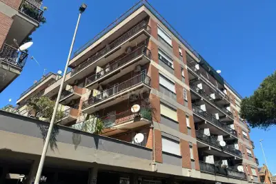appartamento in vendita a Roma in zona Ostia