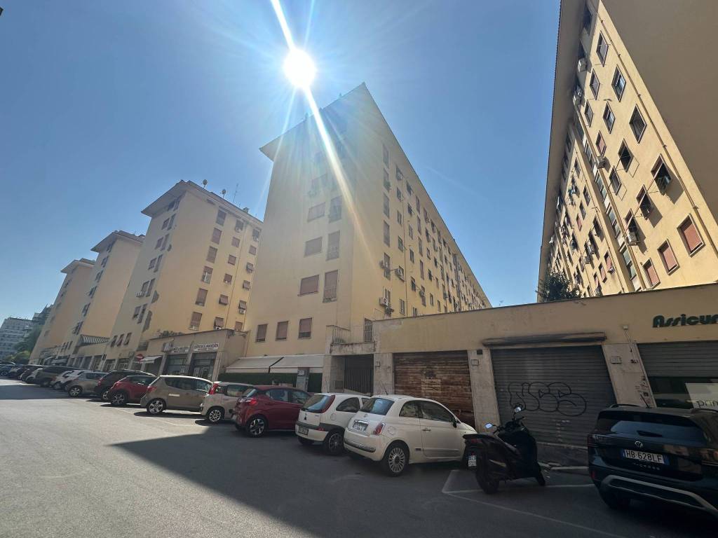 appartamento in vendita a Roma in zona Cinecittà
