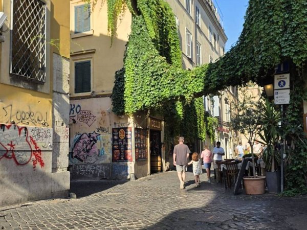 appartamento in vendita a Roma in zona Trastevere