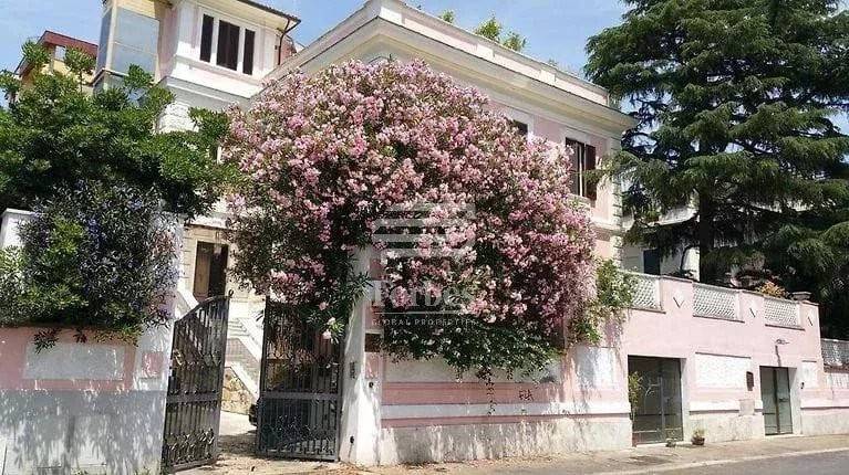villa in vendita a Roma in zona Gianicolense