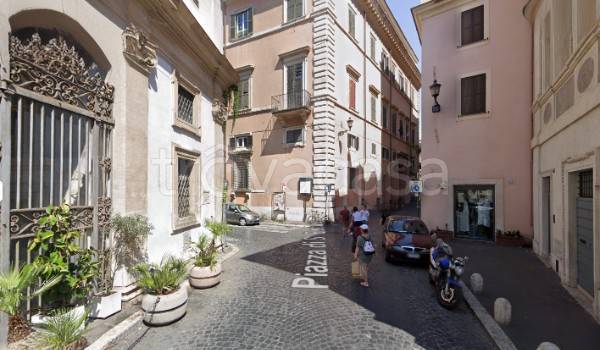 appartamento in vendita a Roma in zona Parione/Sant'Eustachio