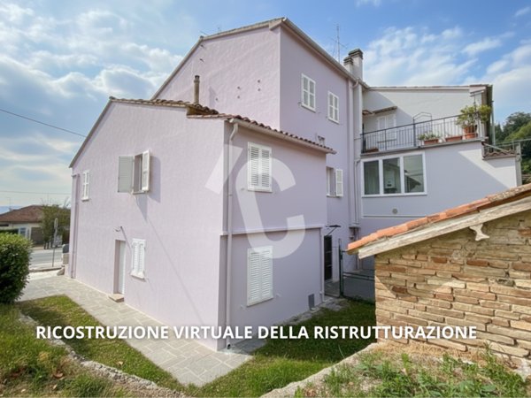 appartamento in vendita a Roma in zona Tuscolano