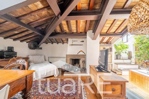 appartamento in vendita a Roma in zona Trastevere