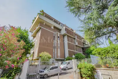 appartamento in vendita a Roma in zona Gianicolense