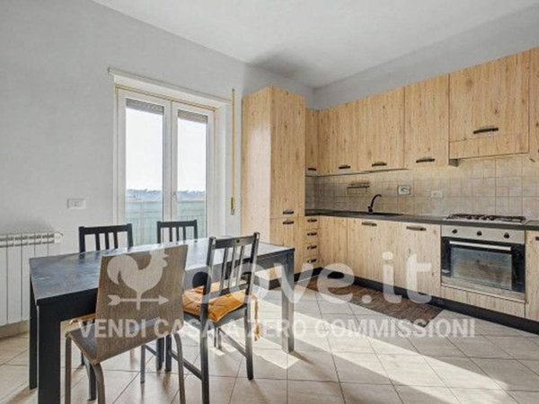 appartamento in vendita a Roma in zona Lunghezza