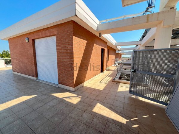 appartamento in vendita a Roma in zona Acilia