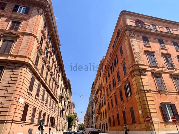 appartamento in vendita a Roma in zona Rione Borgo