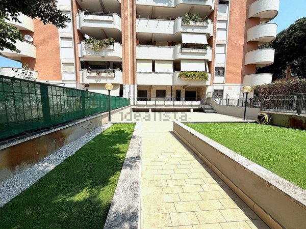 appartamento in vendita a Roma in zona Torrino
