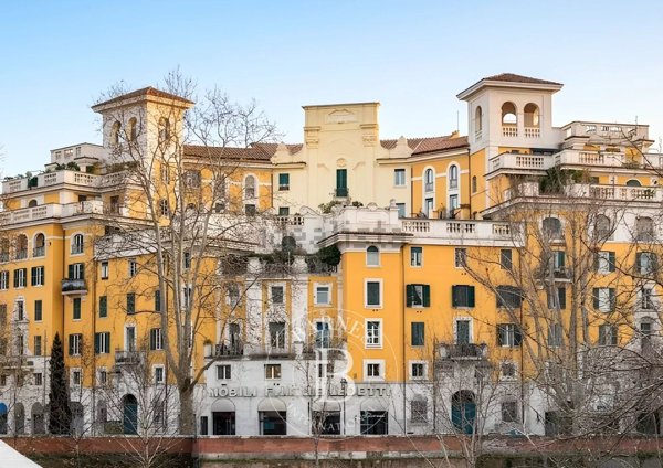 appartamento in vendita a Roma in zona Testaccio