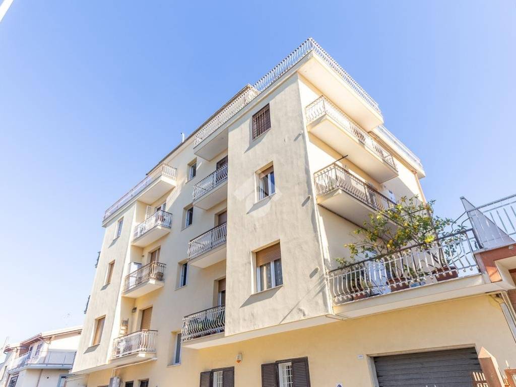 appartamento in vendita a Roma in zona Finocchio