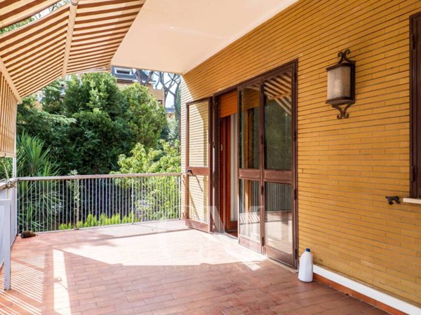appartamento in vendita a Roma in zona Tor di Quinto