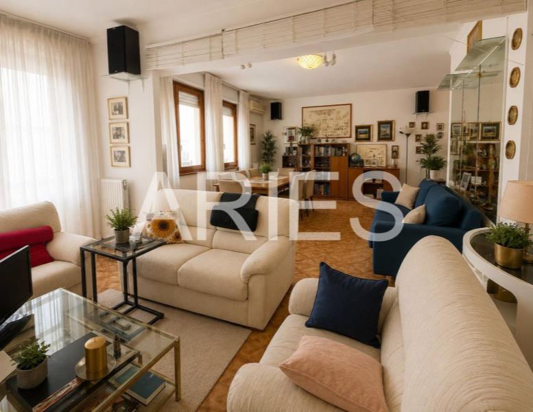 appartamento in vendita a Roma in zona Ardeatino