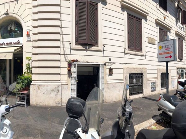 negozio in vendita a Roma in zona Salario