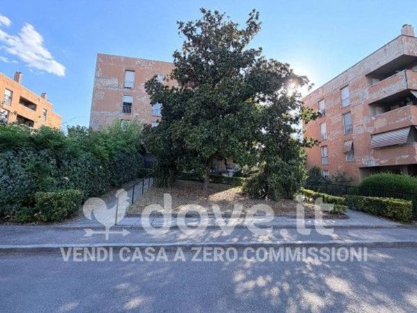 appartamento in vendita a Roma in zona Torre Gaia