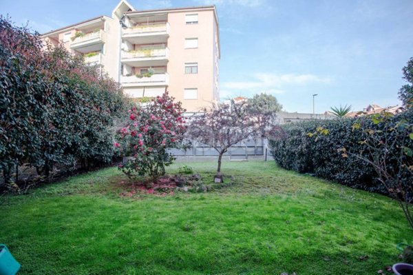 appartamento in vendita a Roma in zona Corviale