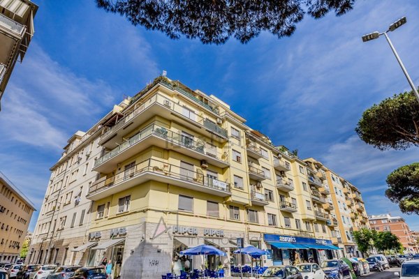 appartamento in vendita a Roma in zona Ostia