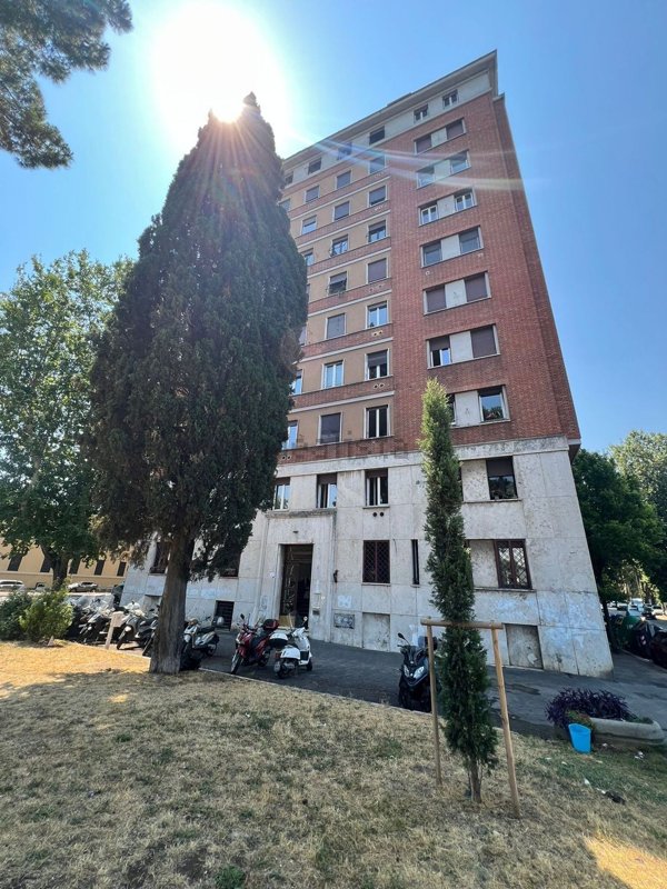 appartamento in vendita a Roma in zona Della Vittoria