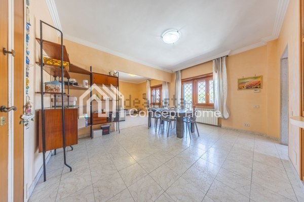 appartamento in vendita a Roma in zona Casal Palocco