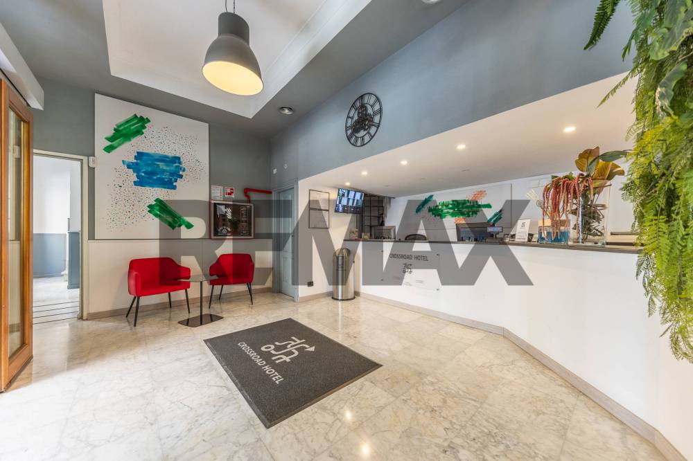 intera palazzina in vendita a Roma in zona Ostiense